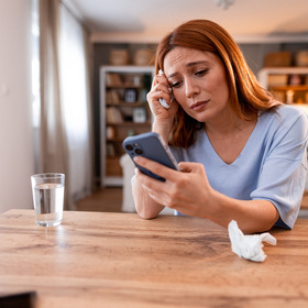 Should patients learn they have cancer from an online portal?