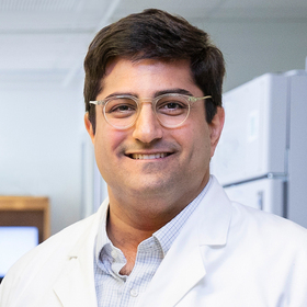 UTSW molecular biologist Benjamin Sabari, Ph.D., to receive Pershing Square Sohn Cancer Prize