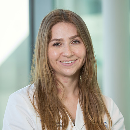 Headshot of Shayna Thomas Jardin