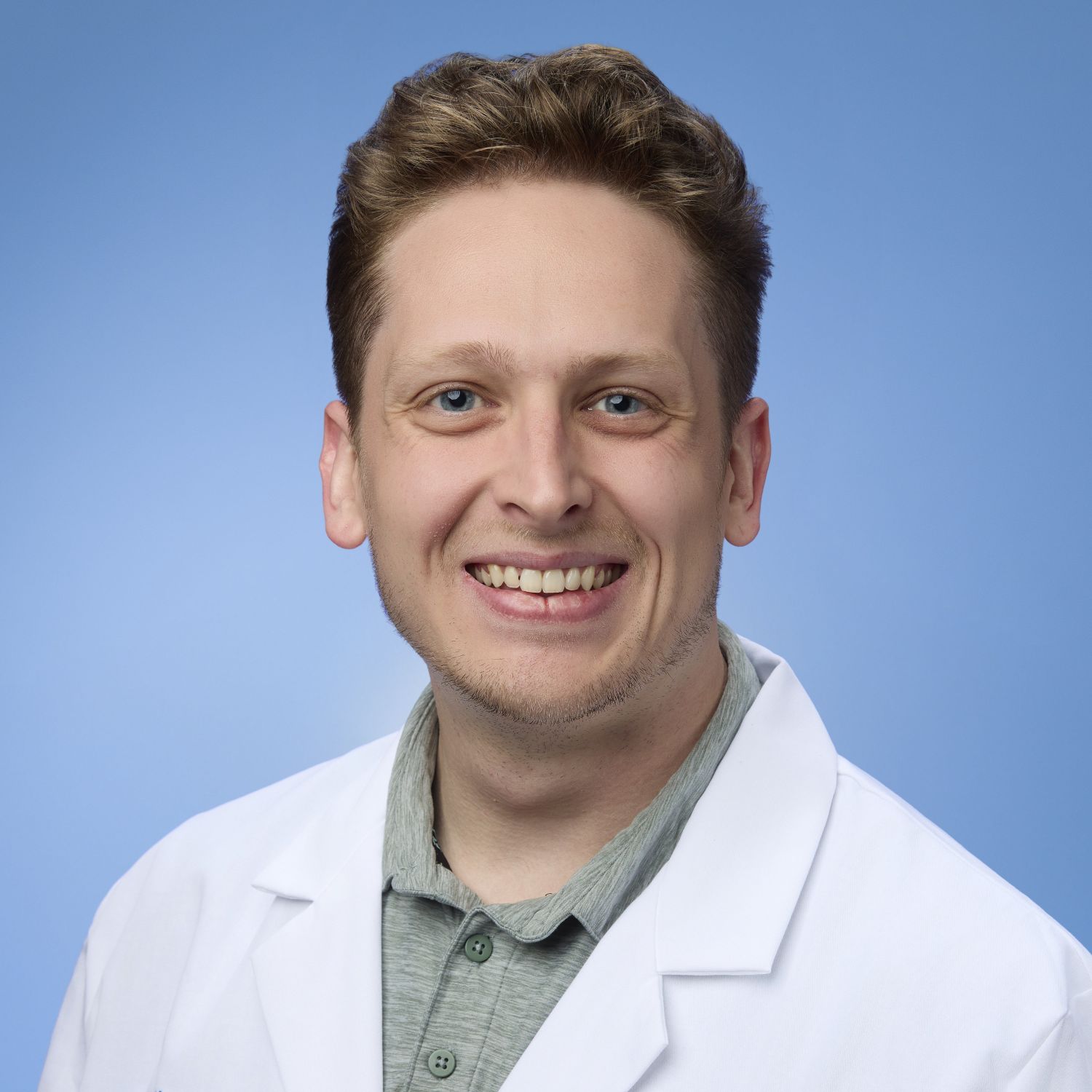  Logan Smoot, M.D.