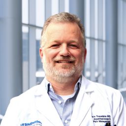 Headshot of Devin Trousdale, M.D.