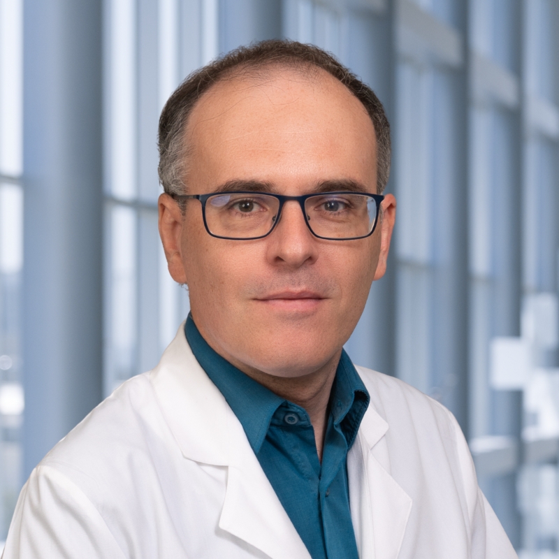 faculty portrait of Dr. Laurent Gaurton