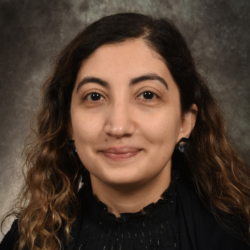 Dr. Esra Akbay