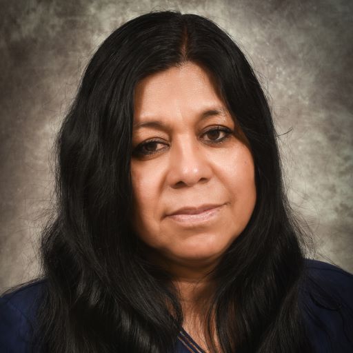 Dr. Claudia Beck