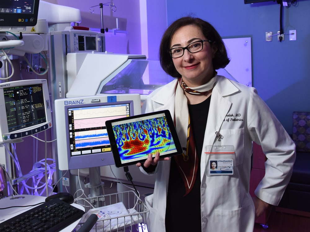 Dr. Lina Chalak