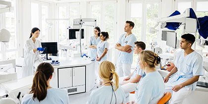 Medical professionals in the lab, talking