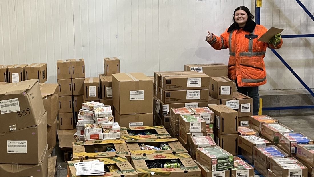 Jessica Turcios, B.S., Senior Research Assistant at UT&nbsp;Southwestern, checks on the food deliveries that will be used to create the meal kits used in the study. 