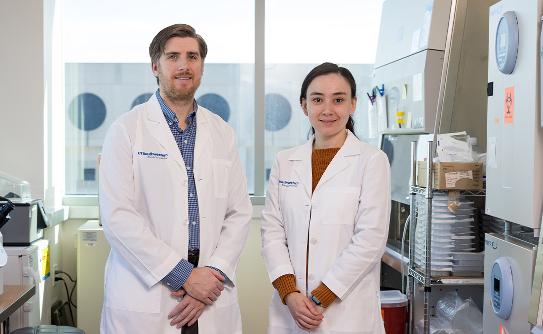 Don Gammon, Ph.D., Assistant Professor of Microbiology at UT&nbsp;Southwestern, and graduate student researcher Emily Rex 