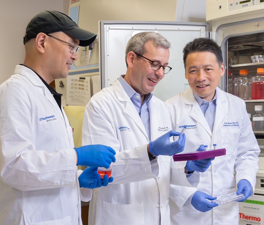 (l-r) Baoyu &ldquo;Stone&rdquo; Chen, Ph.D., Ezra Burstein, M.D., Ph.D., and Zhe &ldquo;James&rdquo; Chen, Ph.D.