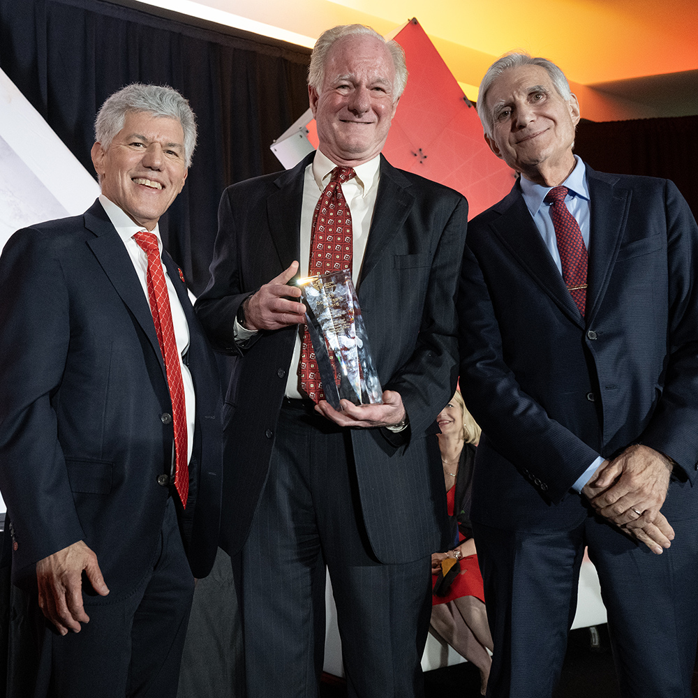 Joseph A. Hill, M.D., Ph.D., receives American Heart Association&rsquo;s Gold Heart Award