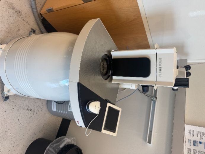 Freeze substitution equipment