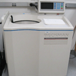 A picture of the Beckman-Coulter Analytical Ultracentrifuge