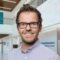 Marcel Mettlen, Ph.D., Director of the Quantitative Light Microscopy Core
